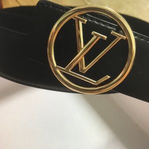 Louis Vuitton black belt 105CM